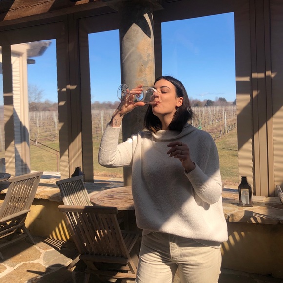 Meet your Posher εїз Tana Lindsay - Picture 10 of 16